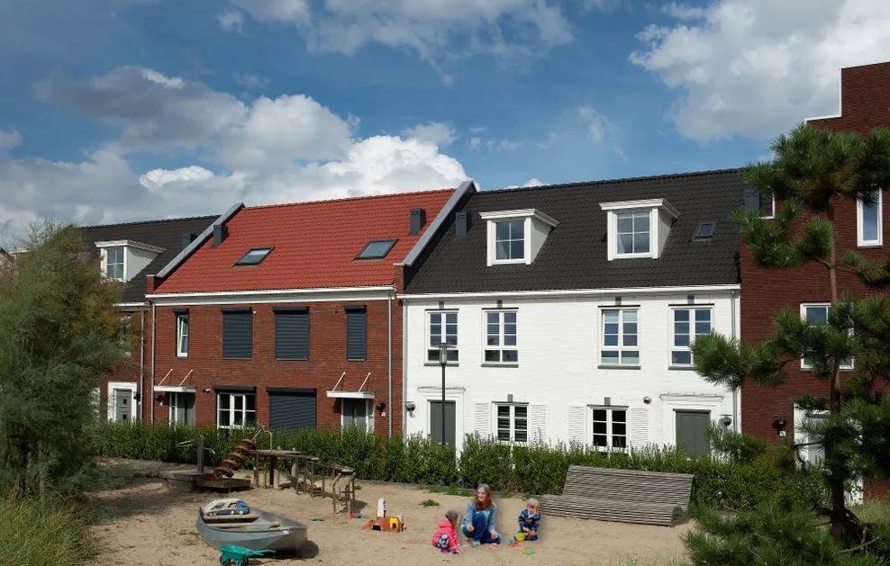Sneldek rood en antraciet Monier woonhuis Vianen 